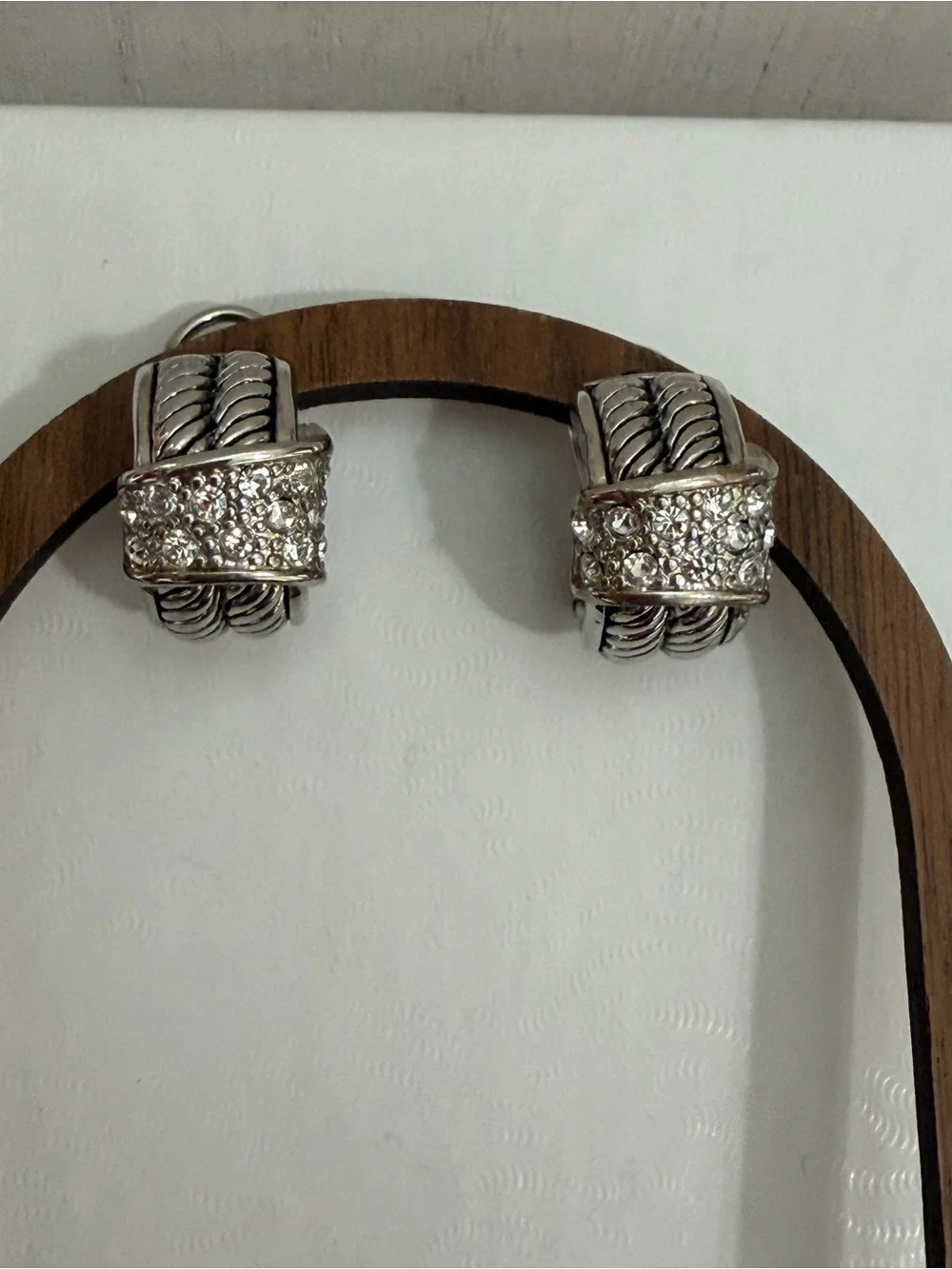 N/A silver tone